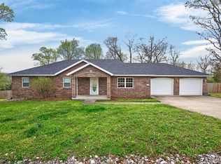 21111 Larson Rd, Waynesville, MO
