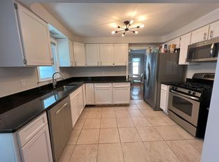 4457 Groveland Rd, University Heights, OH 44118