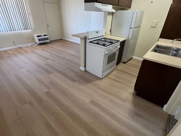 18520 Prairie St., 18520 Prairie St APT 32, Northridge, CA 91324