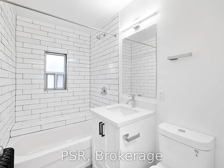 600 Eglinton Ave W #209 — Photo 12