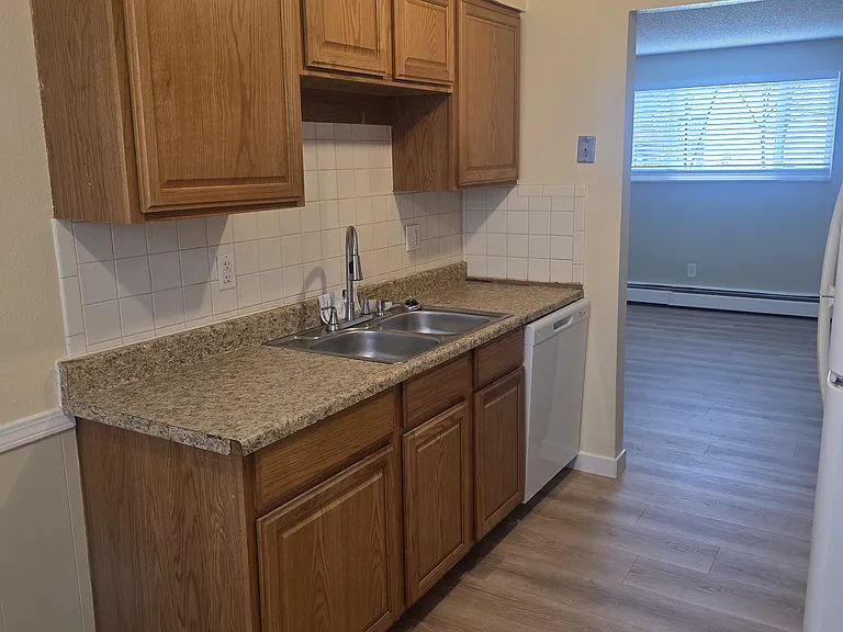 1751 Meadow St #C — Photo 5