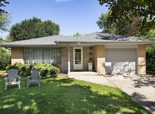 263 Riverside Dr, Northfield, IL 60093