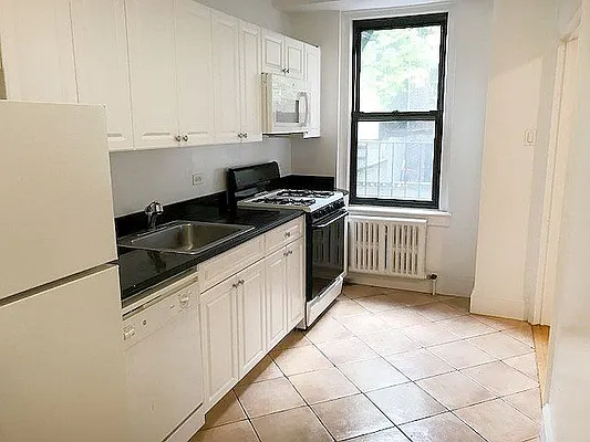 Rented by AJ Clarke | media 11