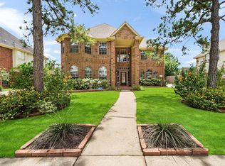 1510 Pine Grove Ln, Pearland, TX 77581
