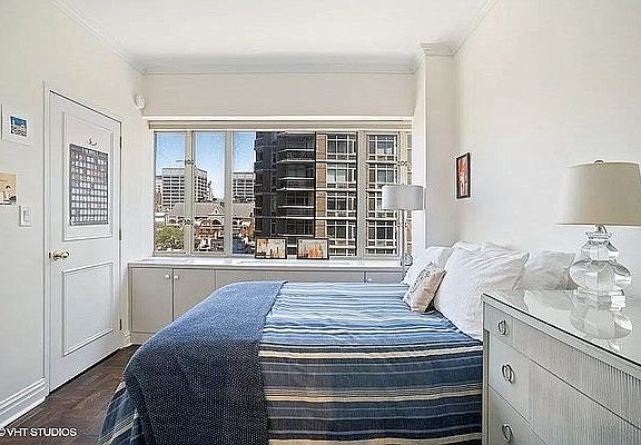5th image of 166 E 63rd St APT 11F
