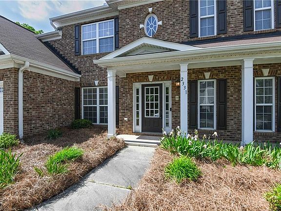 3rd image of 2331 Mill Ln