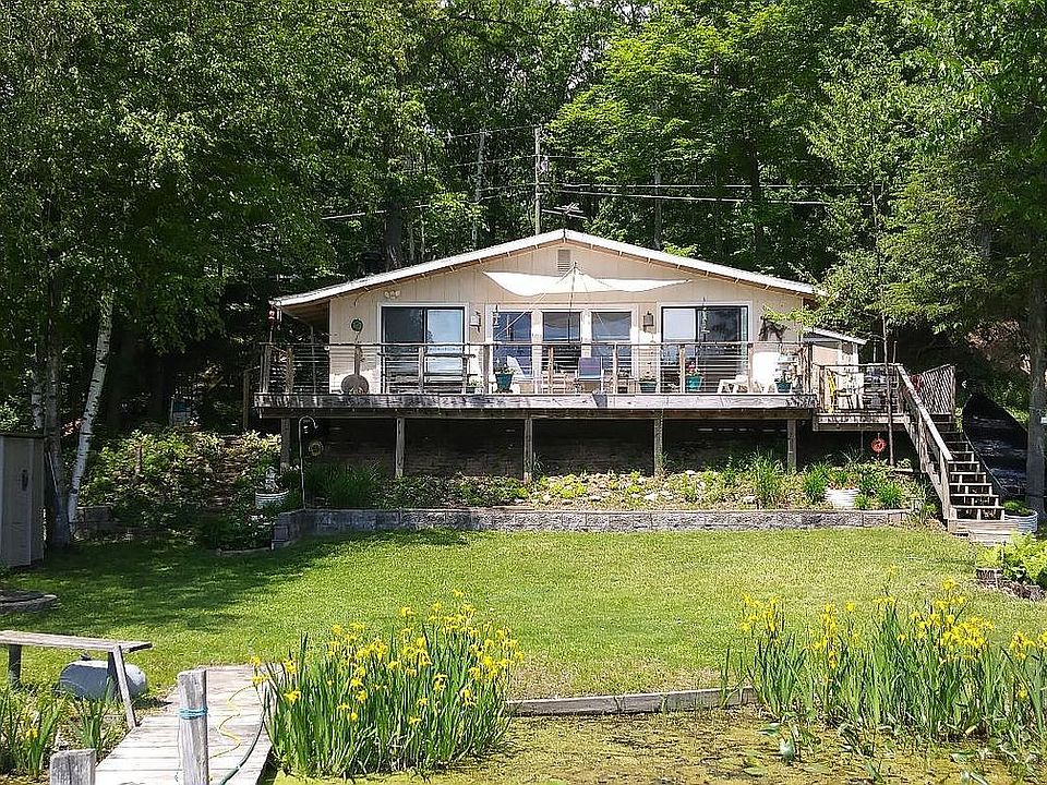1st image of 10194 Deaner Lake Dr