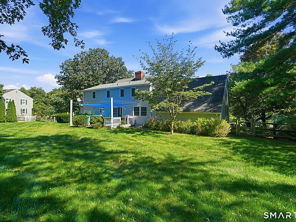 4th image of 22 Chestnut Hill Road