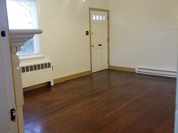 4th image of 3212 Logandale Ave