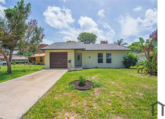 3 bed, 1216 sqft, $2,200 — Photo 2