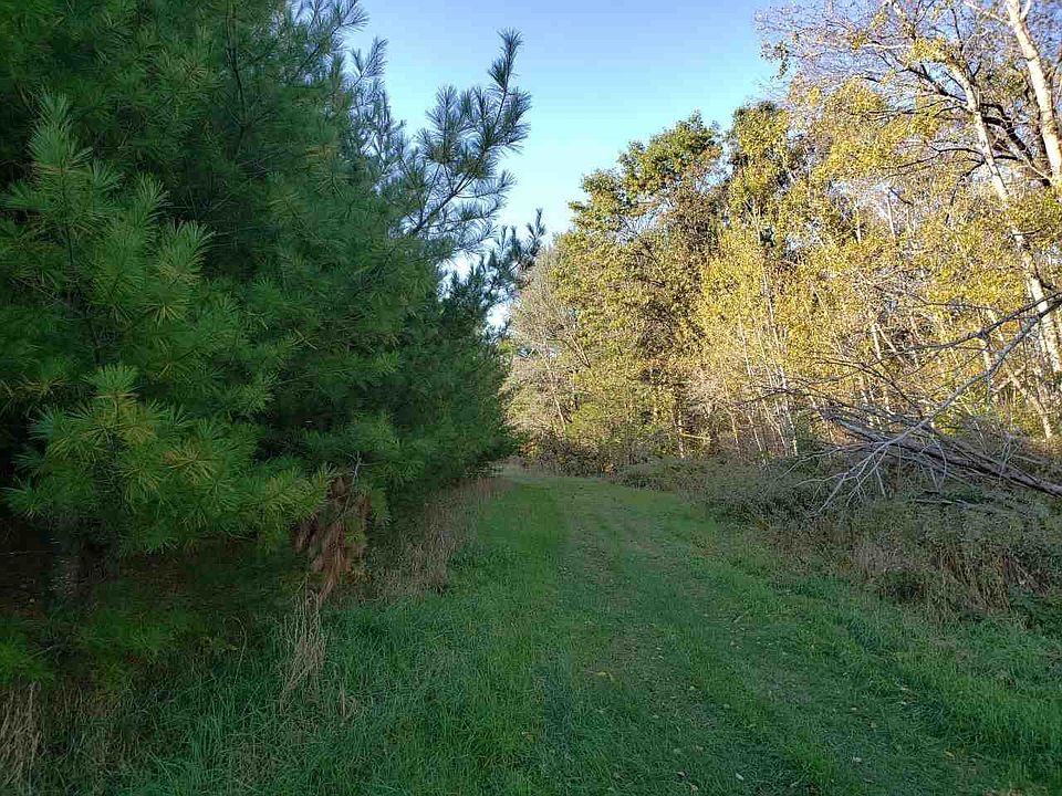 2nd image of N Reedsburg Rd