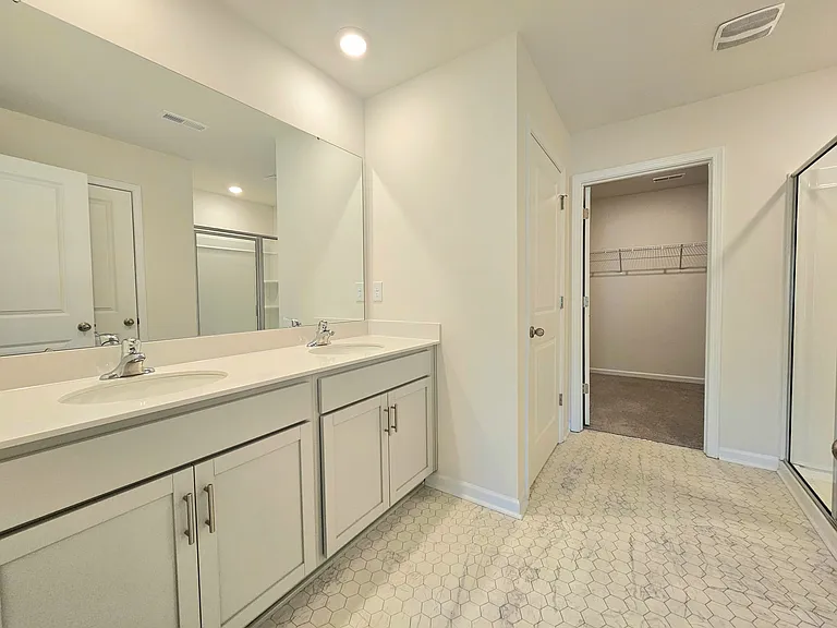 3854 Rosewood Dr — Photo 17