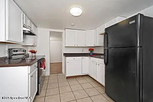 2575 1st Ave NE — Photo 5