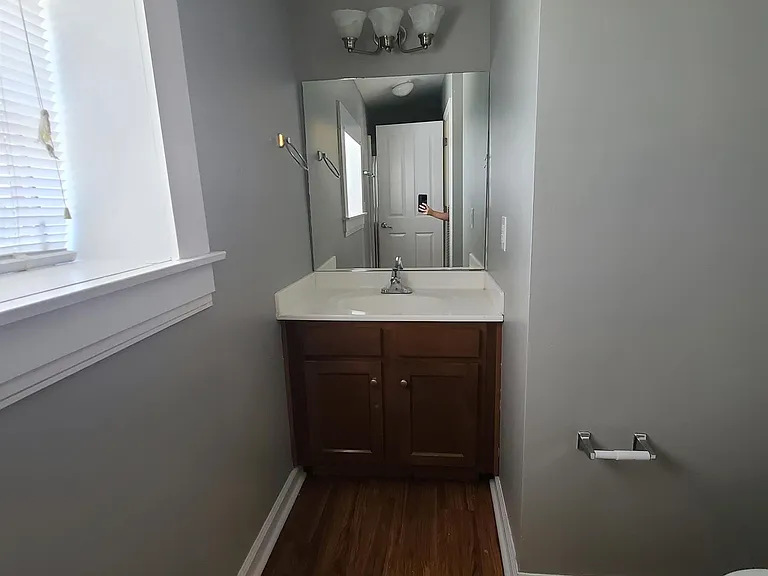 2239 W Jefferson St #2 — Photo 7