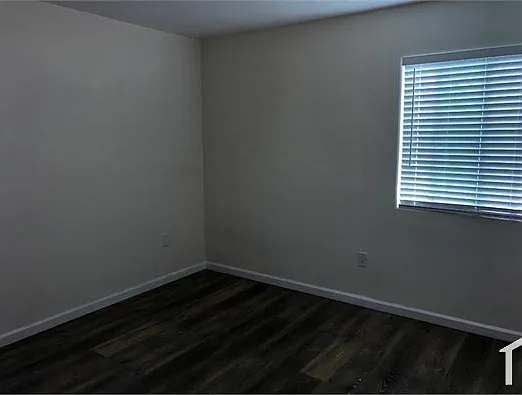 1612 W 81st St #3 — Photo 17