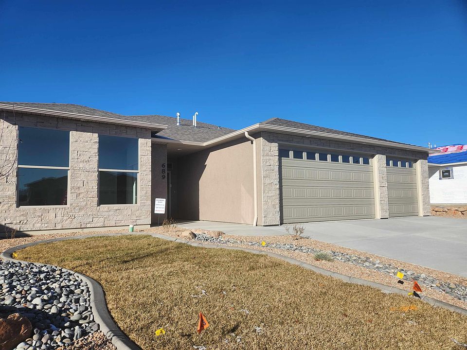 1st image of 689 Strathearn Dr #A
