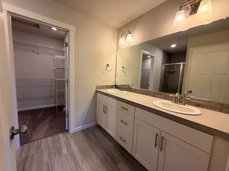 4300 S Laughing Water Cir — Photo 28