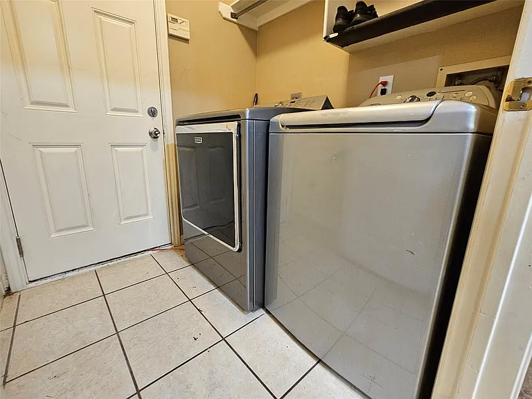 8807 Vista Springs Dr — Photo 11
