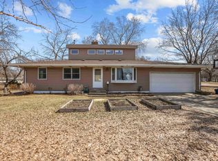 5492 Altura Rd NE, Fridley, MN 55421