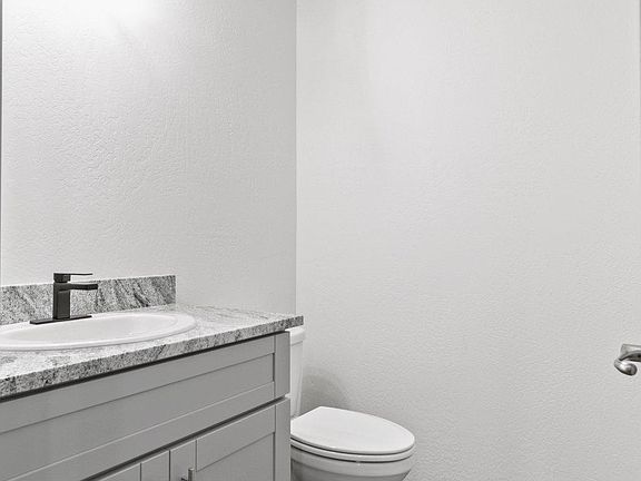 5th image of 379 Lozier Ct