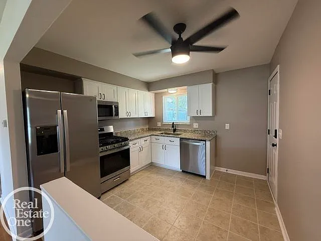 27550 E Schiller Dr — Photo 6