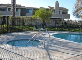 27122 Crossglade Ave UNIT 4, Santa Clarita, CA 91351
