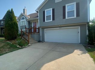 16219 S Sunset St #2, Olathe, KS 66062