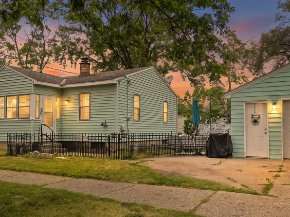 3990 Buchanan Ave SW, Wyoming, MI 49548