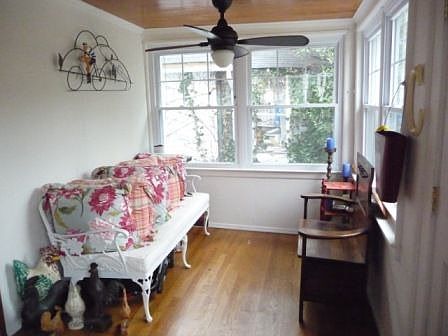 2nd image of 14 Oak St