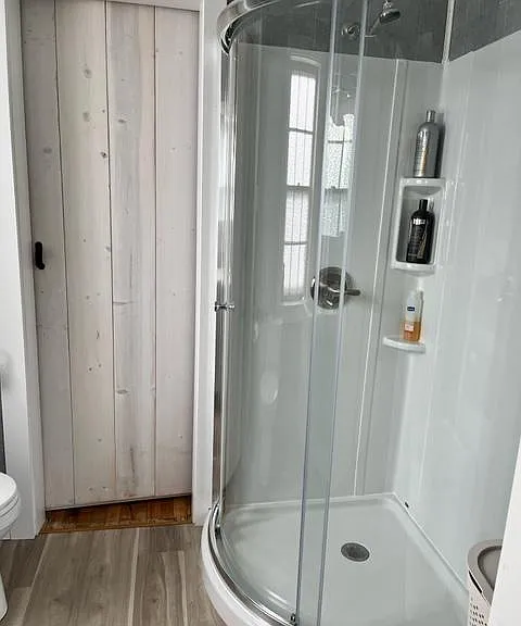 422 Fulton St E — Photo 8