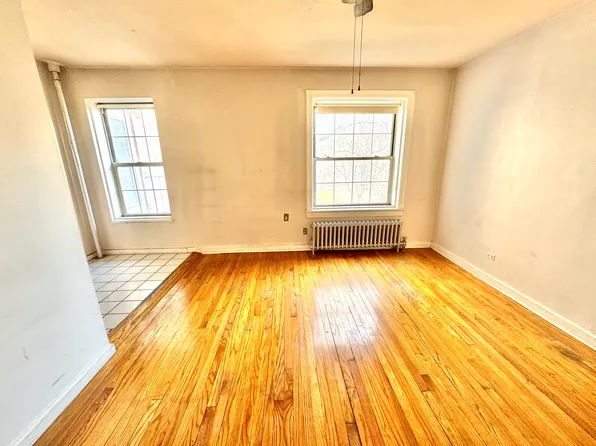 30-45 Hobart Street image 6 of 16