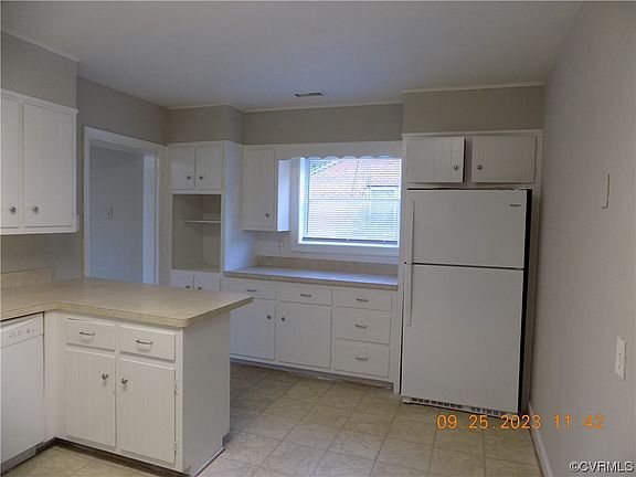 2nd image of 500 Pulaski Ave