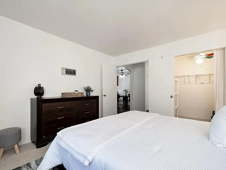 550 Camino De La Reina #3D — Photo 6