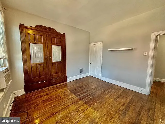 2503 Carpenter St — Photo 12