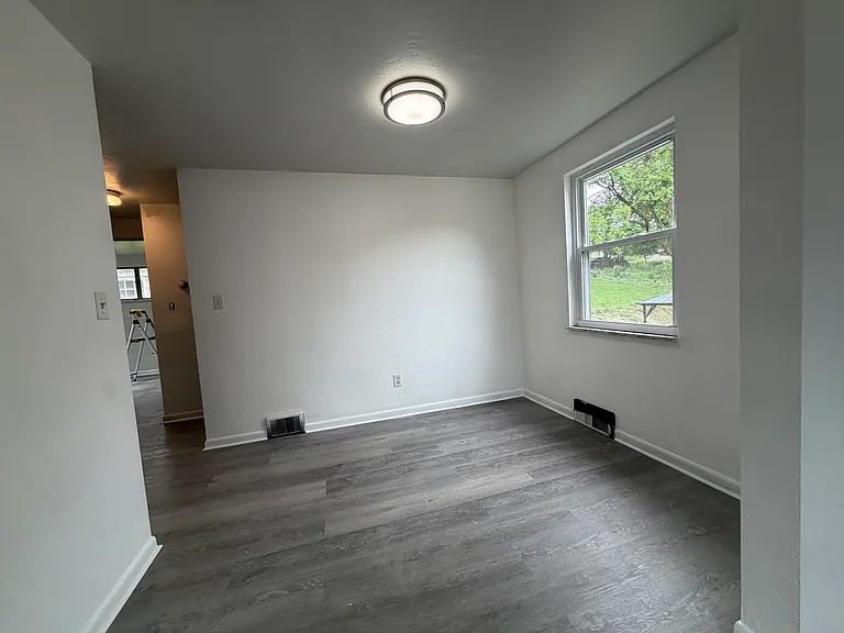 77 N Starr Ave #1 — Photo 8