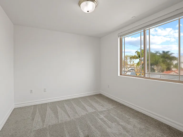 Bedroom with Window