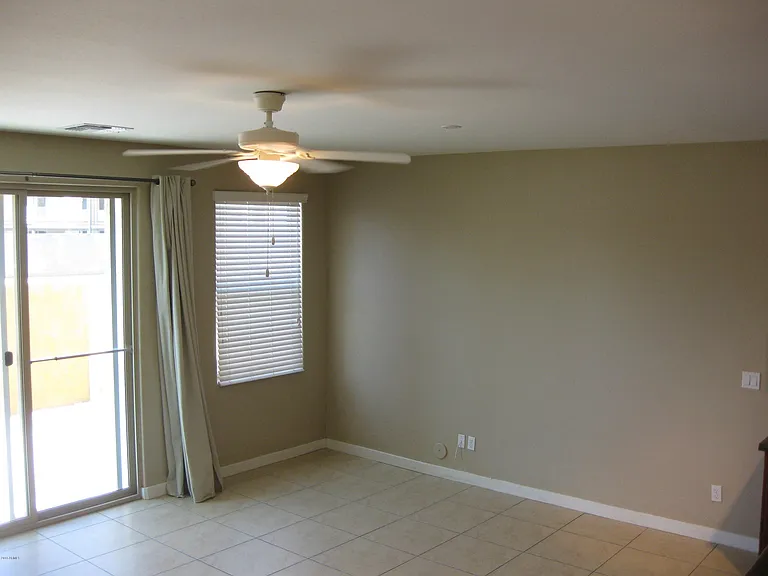 1115 E Cedar St — Photo 16