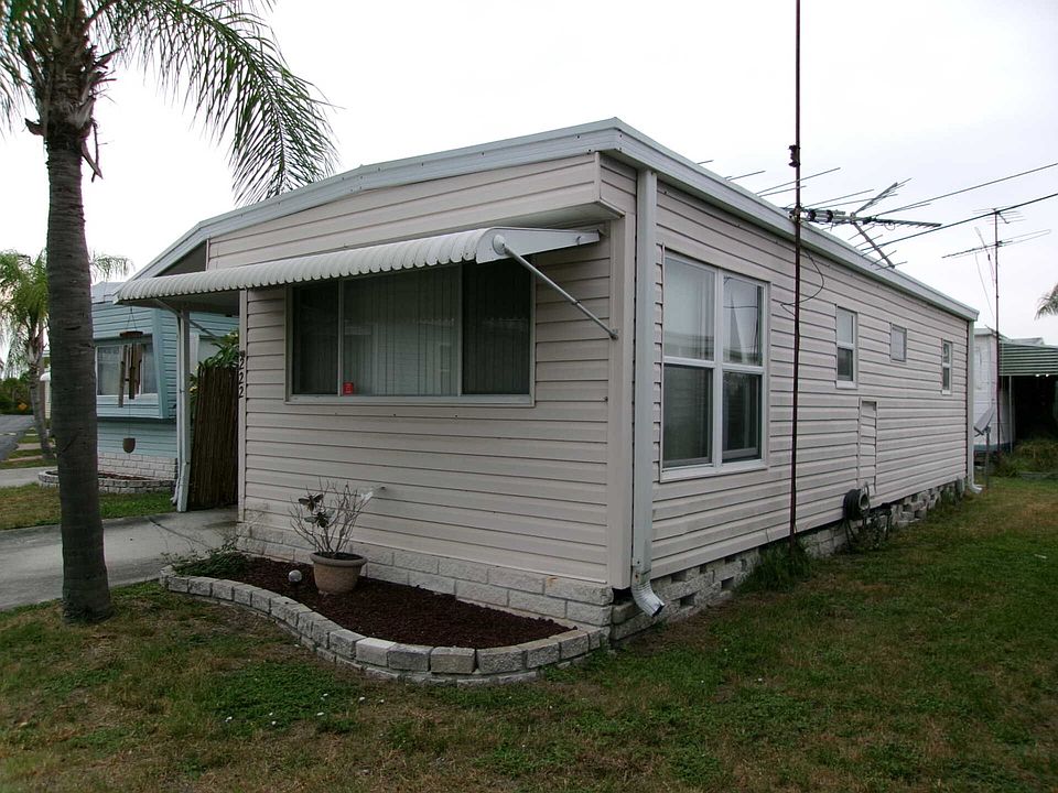 1st image of 2701 34th St N #222
