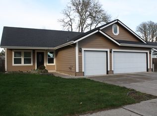 1430 Daugherty Ave, Cottage Grove, OR 97424