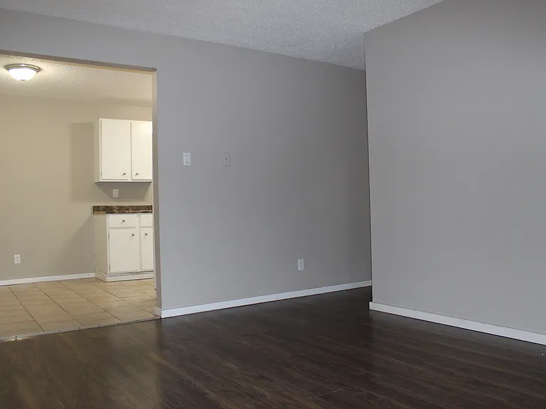 937 Northumberland Ave — Photo 7