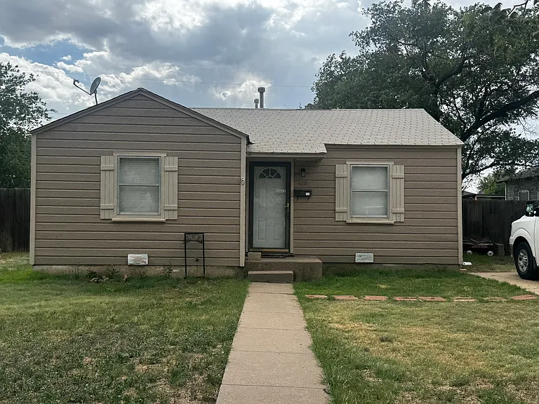 4212 S Van Buren St — Photo 1