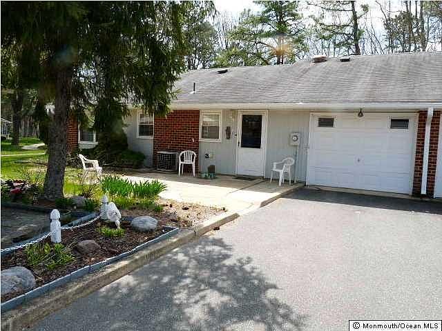 1st image of 1040B Aberdeen Dr #100B