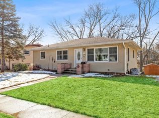 3012 Tower Rd, Clinton, IA 52732