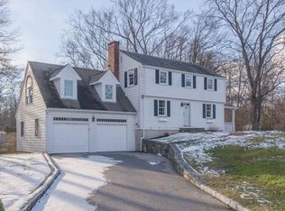 45 Beechwood St, Cohasset, MA 02025