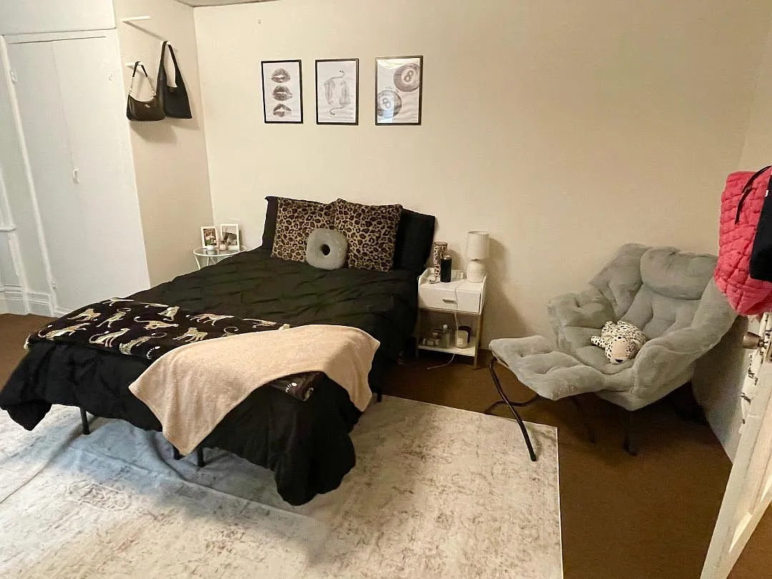 2 bed, 1000 sqft, $1,850 — Photo 3