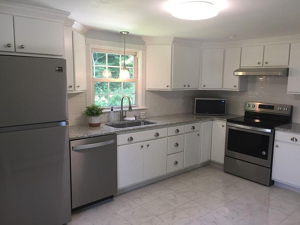 7 Ventura St, Ludlow, MA 01056 Zillow