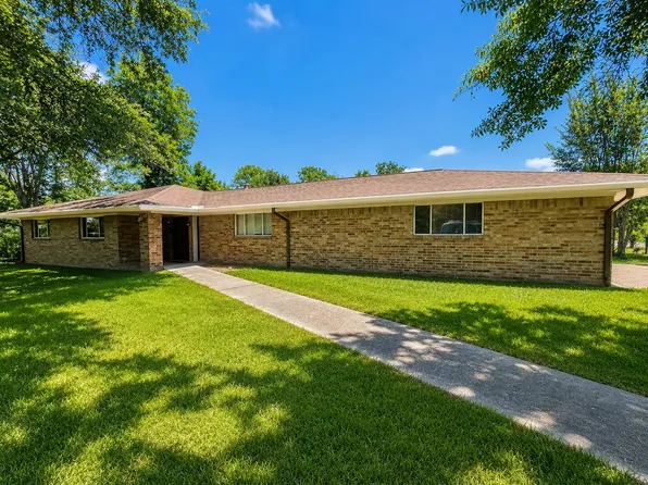 1302 9th St, Orange, TX 77630