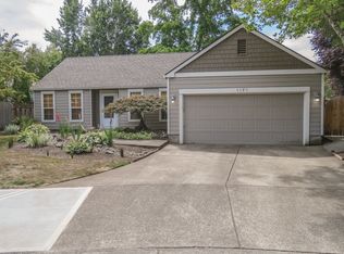 1171 SE Helene Ct, Hillsboro, OR 97123
