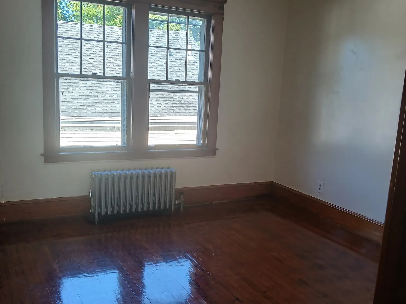 3 bed, $2,200 — Photo 4
