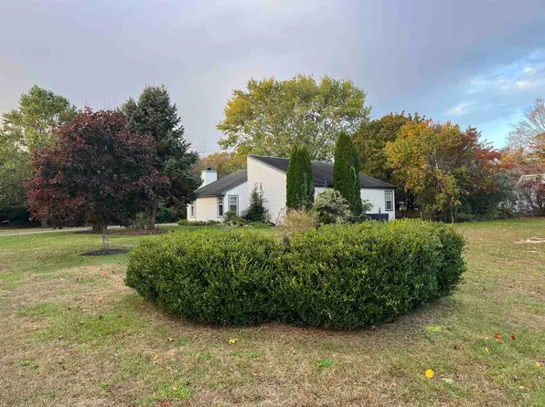 3 Village Ln S, Cape May Court House, NJ 08210